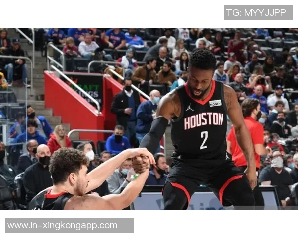 阿隆戈登替补出战24分钟贡献14分9篮板5助攻状态回暖